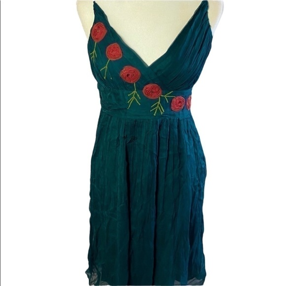 FASHION Spy Woman’s Sleeveless Emerald Dress M - Picture 1 of 4